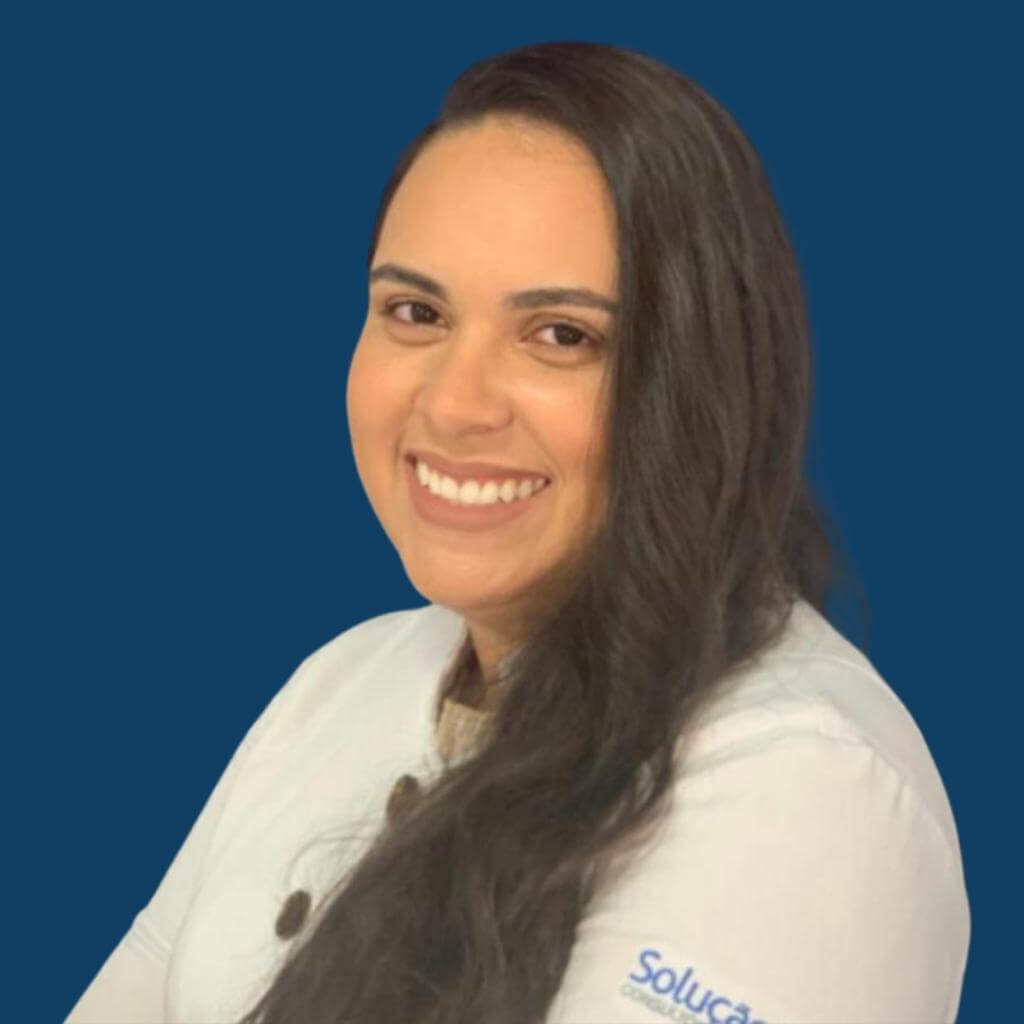 Dra. Caroline Pereira Pena